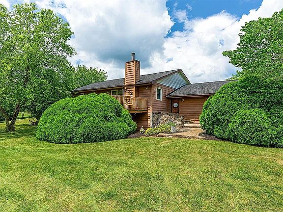 3rd image of 2390 Penry Rd