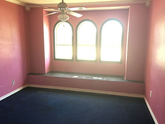 2nd image of 1810 Rosemont St
