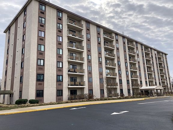 2nd image of 27411 Valley Run Dr #411