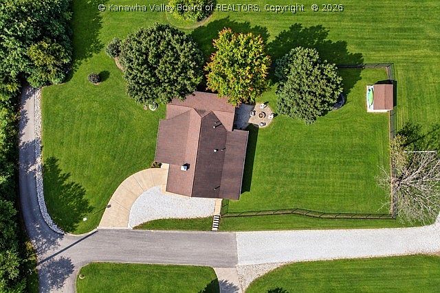 37th image of 51 Quenwood Ln