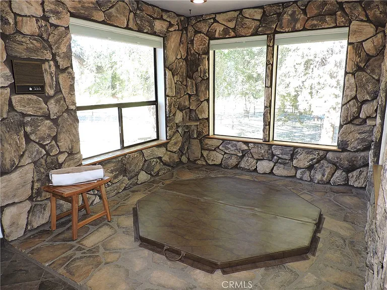 26931 Columbia Way — Photo 42
