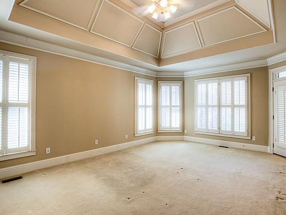 5th image of 3808 Spalding Wood Dr