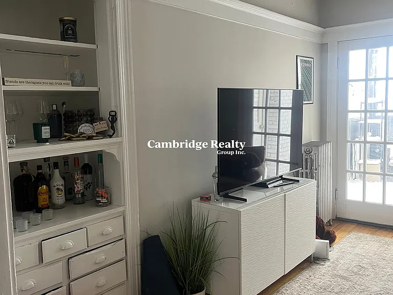 4 Farrington Ave #5T — Photo 15