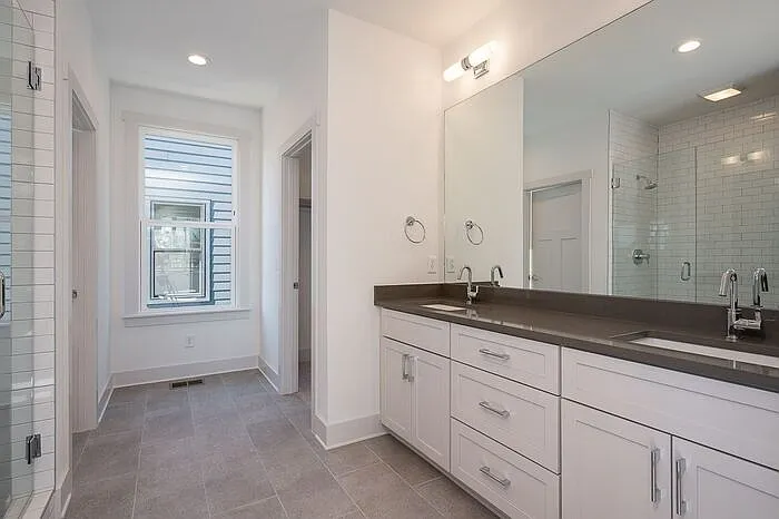 900 Meridian St #1 — Photo 12