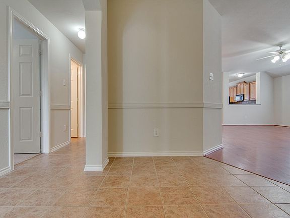 4th image of 4501 Hickory Meadows Ln
