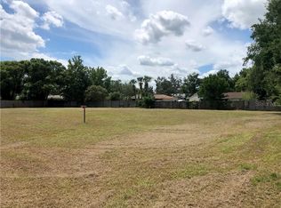 Pineview Way, Apopka, FL 32703