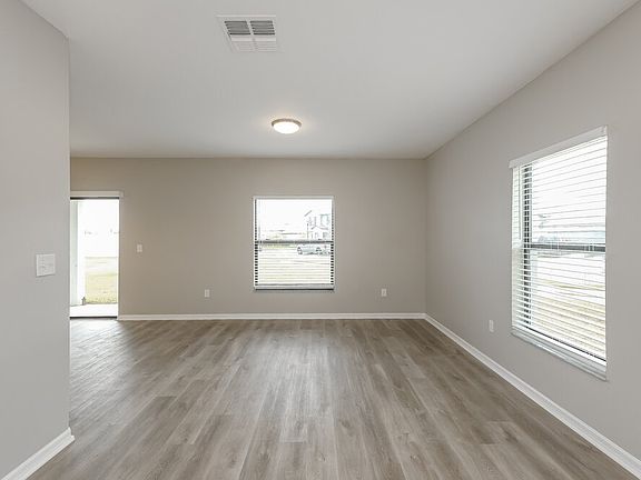 5th image of 7405 Clary Sage Ave