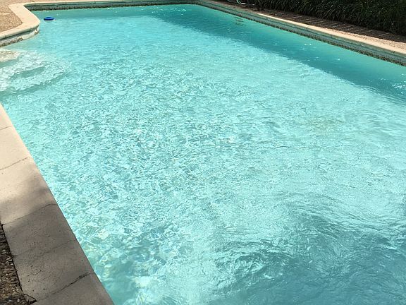 Pool with new cartridge filter 