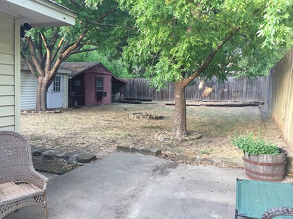 2nd image of 2915 Marys Ln