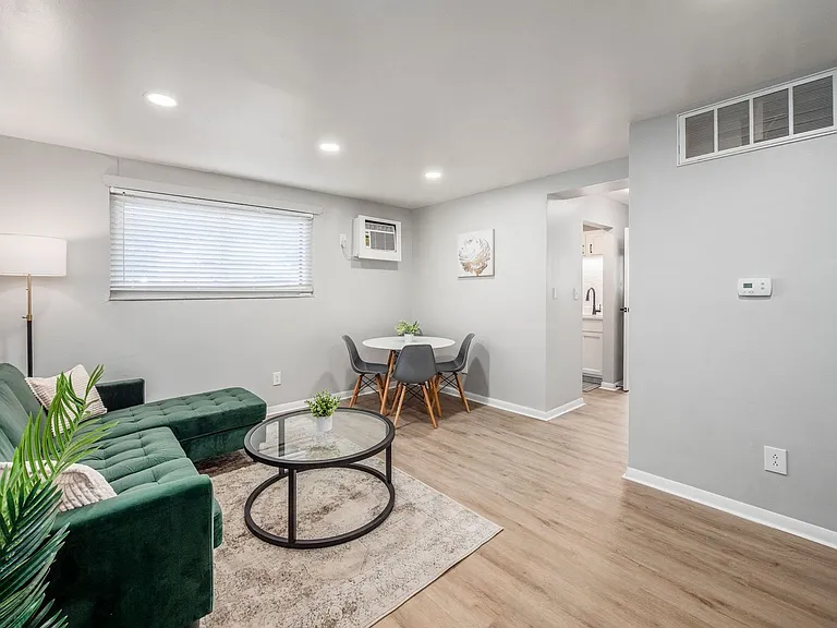 The Chambers Apartments — Photo 55