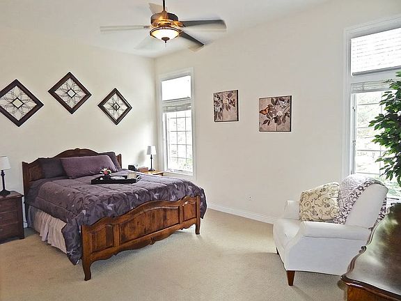 Master with ensuite bath