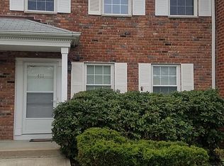 411 Pawnee Ct, Suffern, NY 10901