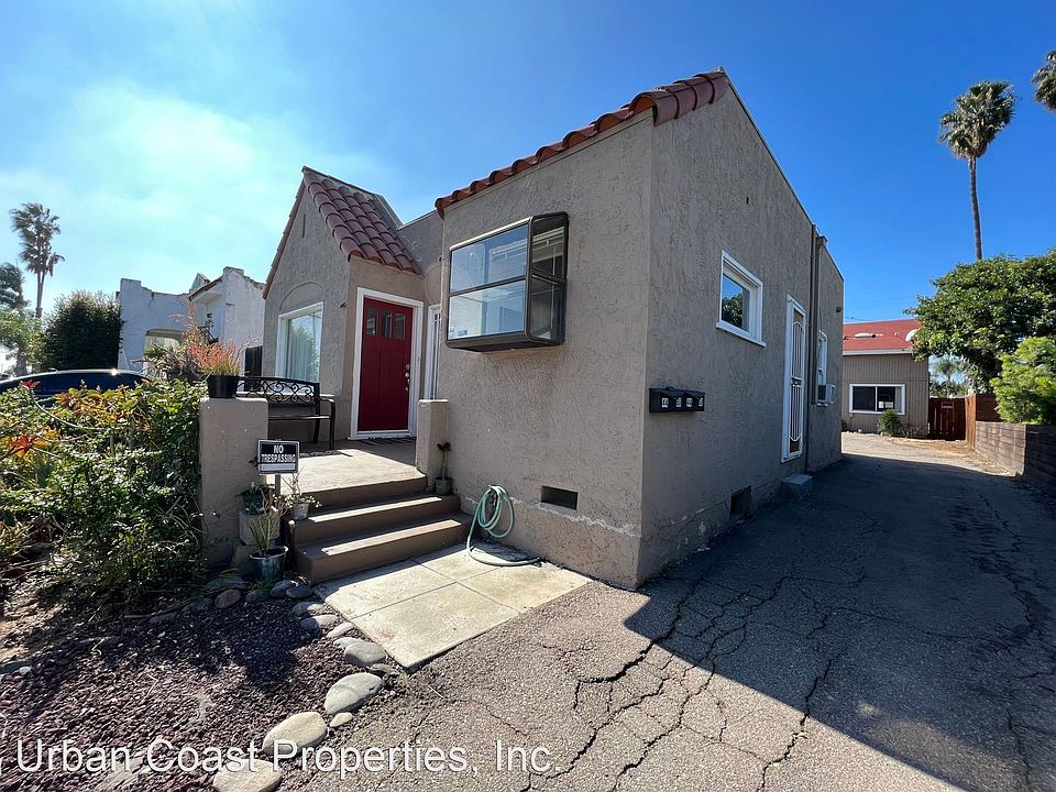 1st image of 4464 33rd St