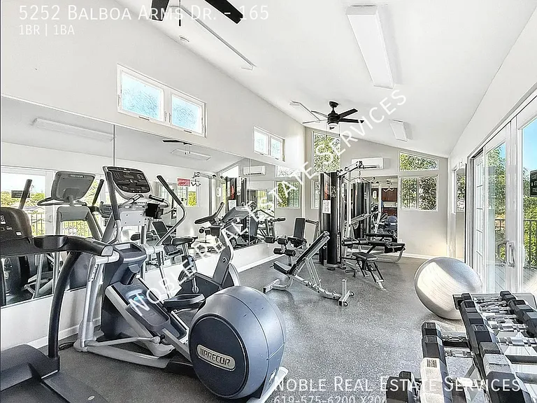 5252 Balboa Arms Dr #165 — Photo 28