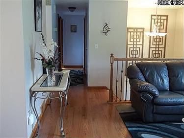 5th image of 8448 Barton Dr