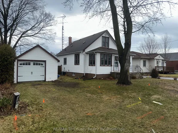 34 George St N, Norfolk County, ON N0E 1P0