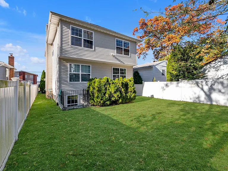 38 Sintsink Dr W #B — Photo 18