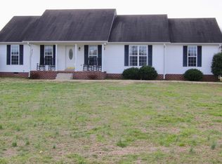 628 Roberts Rd, Watertown, TN 37184