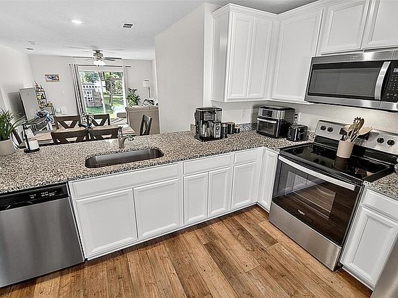 4th image of 70 Pebble Beach Dr