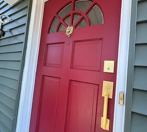 4th image of 142 S Gould Rd