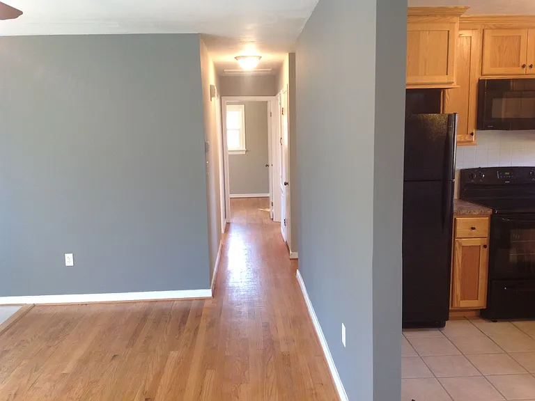 1044 Ardmore Cir — Photo 5