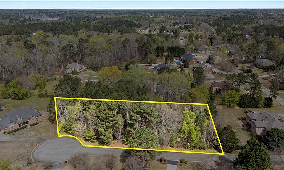 1st image of 939 Plymouth Dr #18