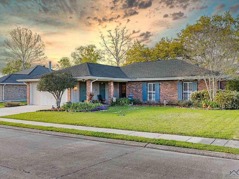 1st image of 104 McAllen Dr