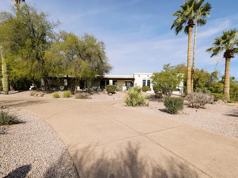 4520 E Indian Bend Rd — Photo 2