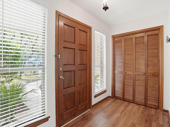 5th image of 1528 LEEWARD Lane