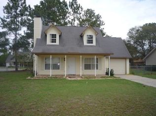640 Honey Ridge Ln, Hinesville, GA 31313