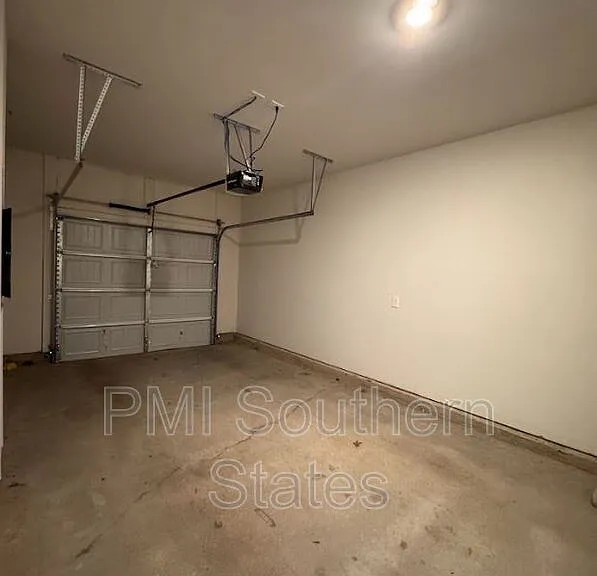 919 Yarn Way — Photo 25