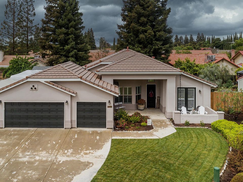 1st image of 1143 N Rossmoor Ct