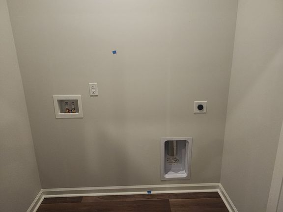 4th image of 1390 Speedway St