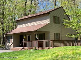 803 Hidden Lake Dr, East Stroudsburg, PA 18302