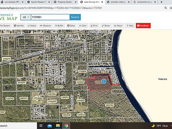 4th image of Riverview Dr
