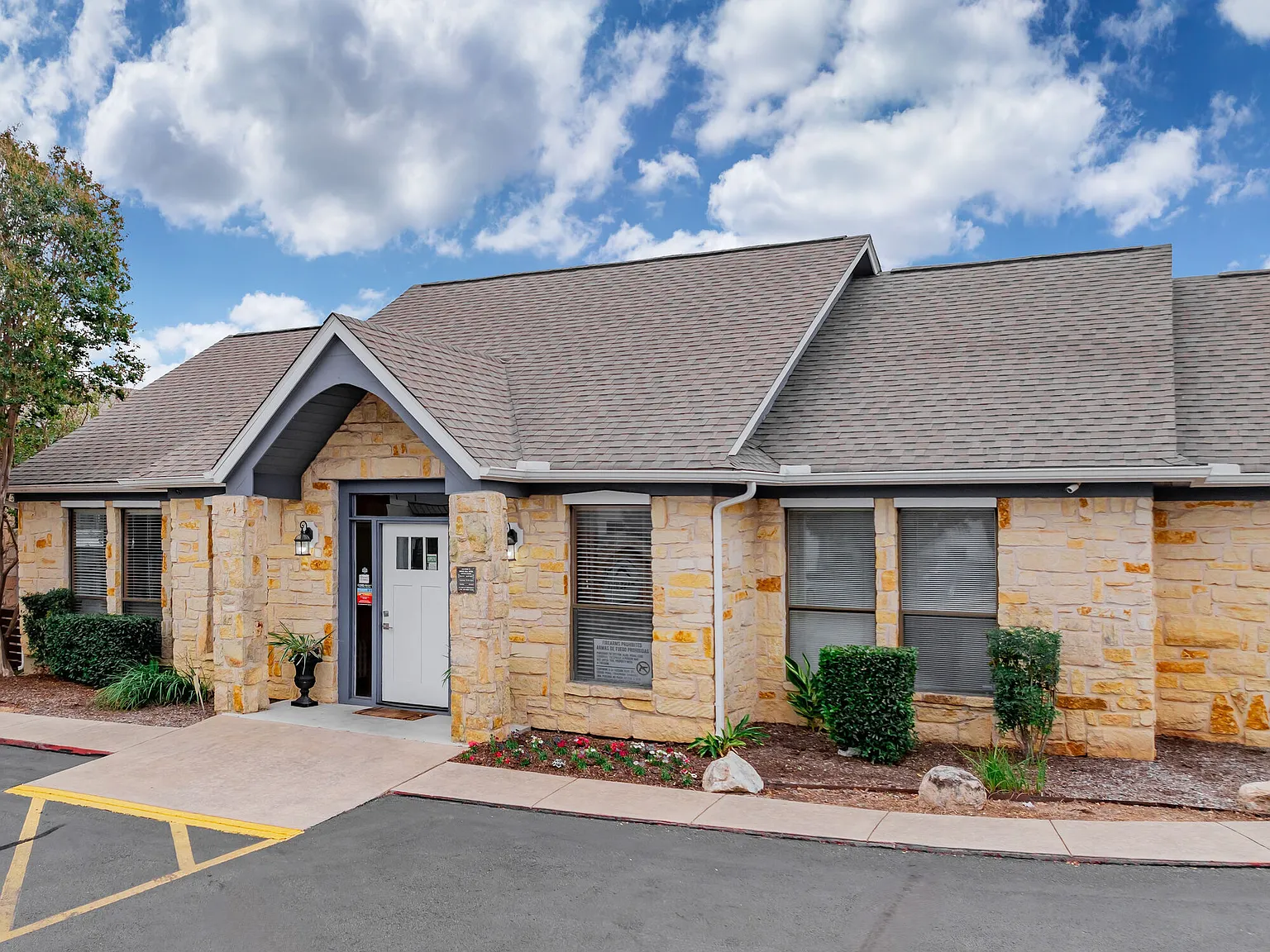 Chase Hill Apartments — Photo 2