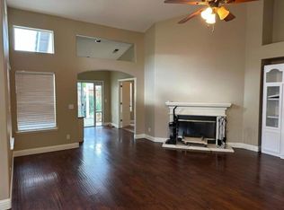 2658 E Bristol Ct, Fresno, CA 93720