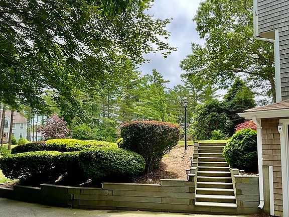 3rd image of 45 Wyndham Hill Dr