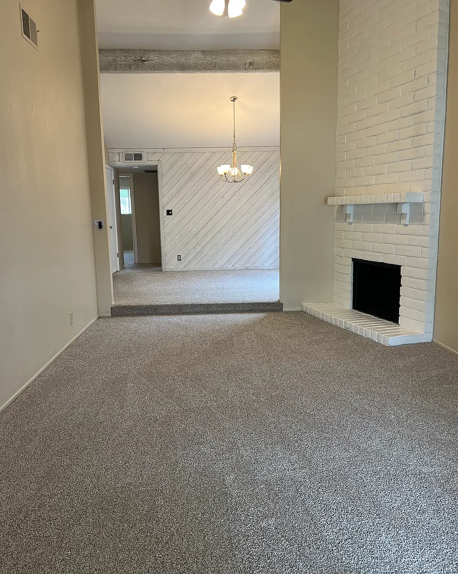 2 bed, 1200 sqft, $2,350 — Photo 4