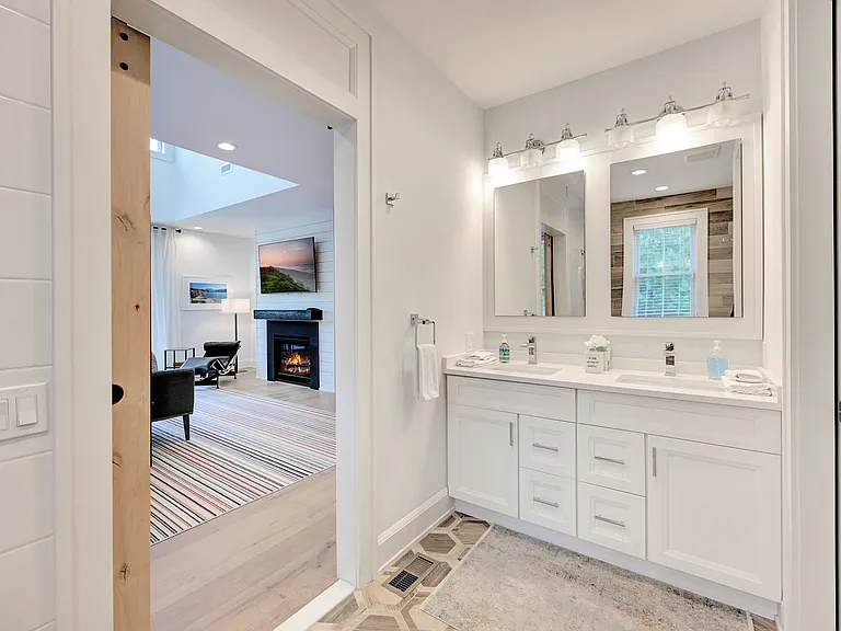 28 Settlers Landing Ln — Photo 18
