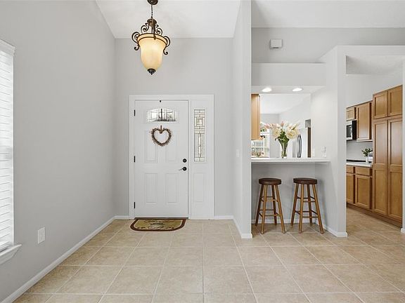 2nd image of 10635 Satinwood Cir