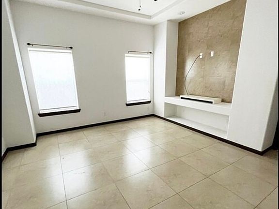 4th image of 4217 Colbath Ave #150A