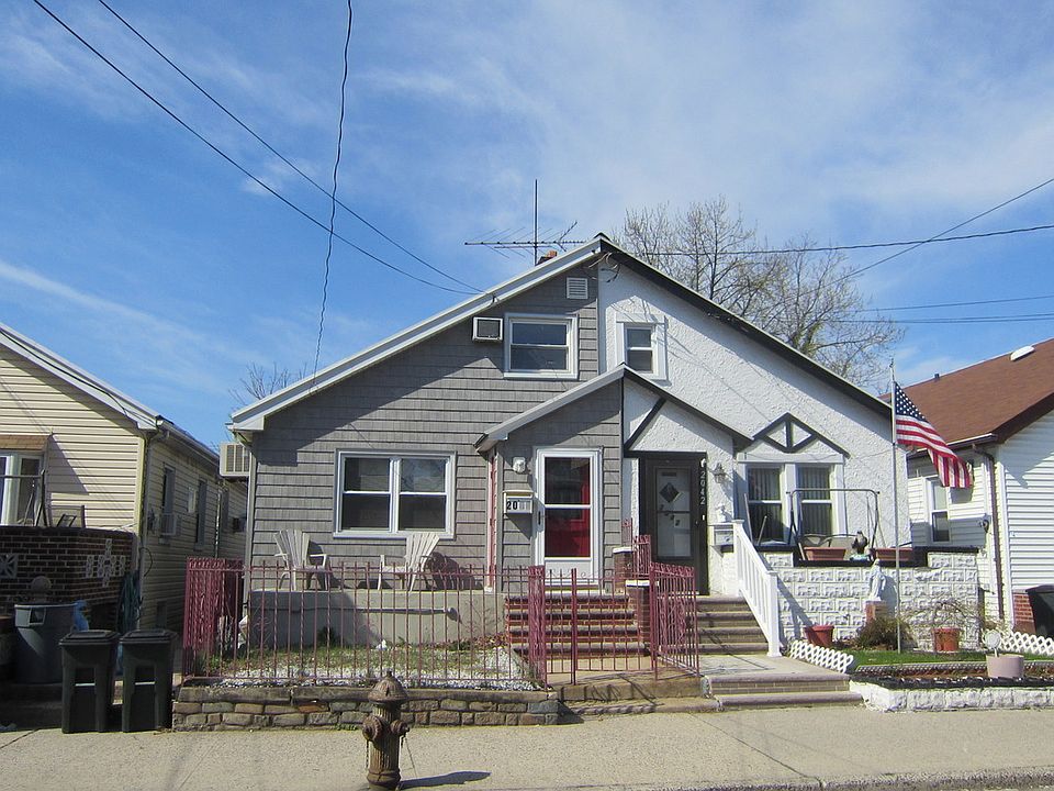 2nd image of 2044 E 64th St