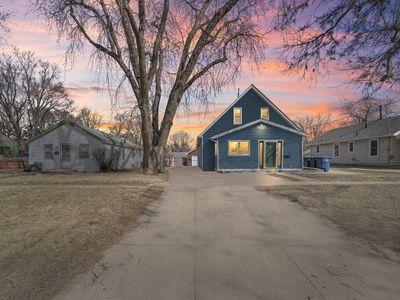1633 E 23rd St, Des Moines, IA, 50317
