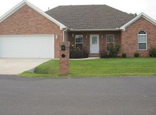 12 Bowling Ln, Conway, AR 72032