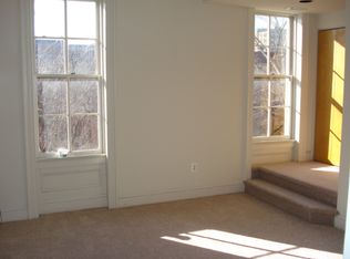 2101 Green St APT 2, Philadelphia, PA 19130