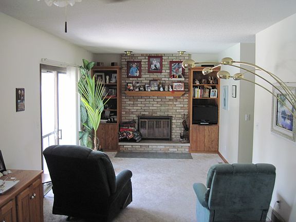 2nd image of 3042 Melrose Dr