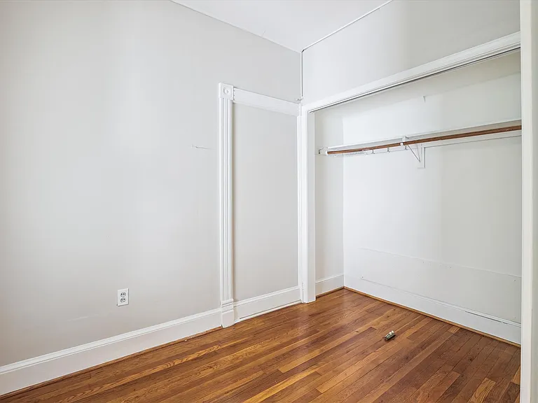 1200 N Cleveland St — Photo 18