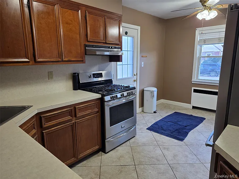 220 Raff Ave — Photo 4