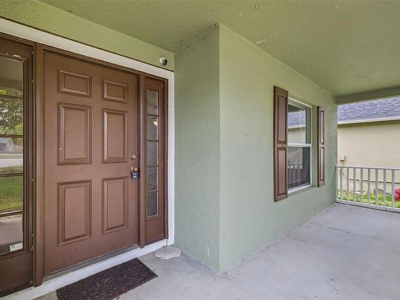 3rd image of 3002 Lorimer Ct